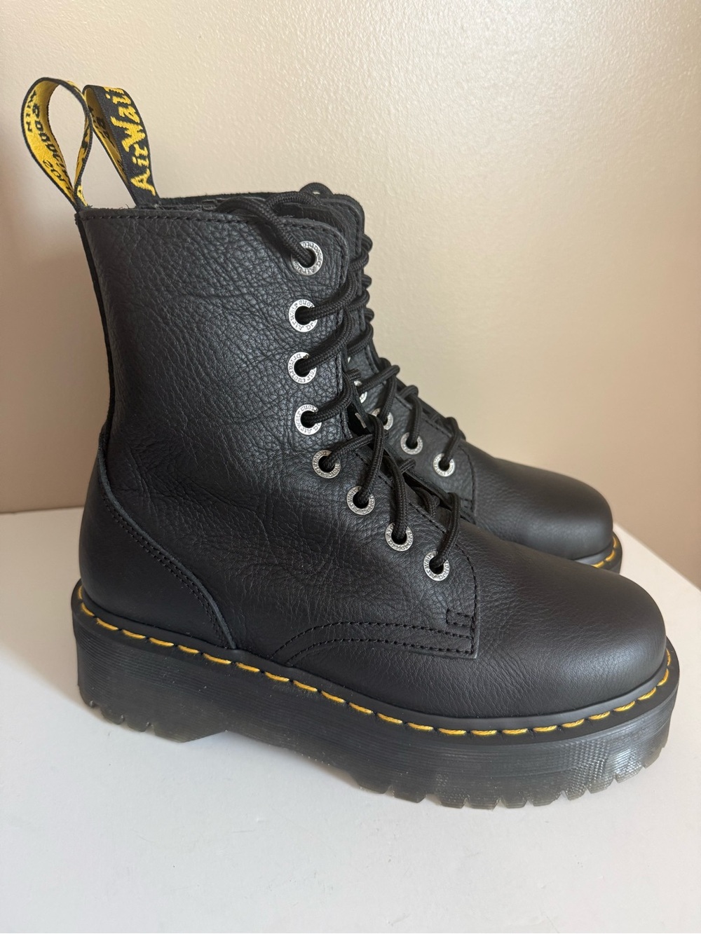 Dr. Martens Jadon III Black Pisa Leather Platform Boots Women's 8 / Men's 7